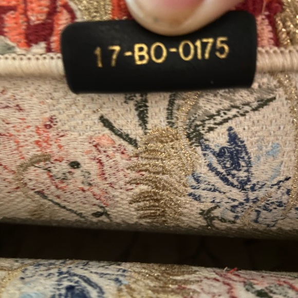 Christian Dior Hibiscus Tote 2021 Edition - Picture 5 of 6